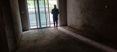 【房产网】御景东城小高层，两梯四户，3房2卫急卖，可以过户急卖，要求一次性付款