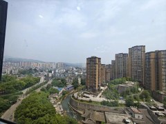 无敌视野河景房，阳光国际城9.9成新精装大3房出售