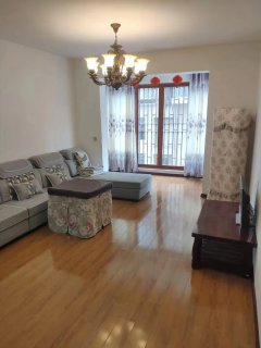 (新区)半山半岛 尊城3室2厅1卫1500元/月104m²出租